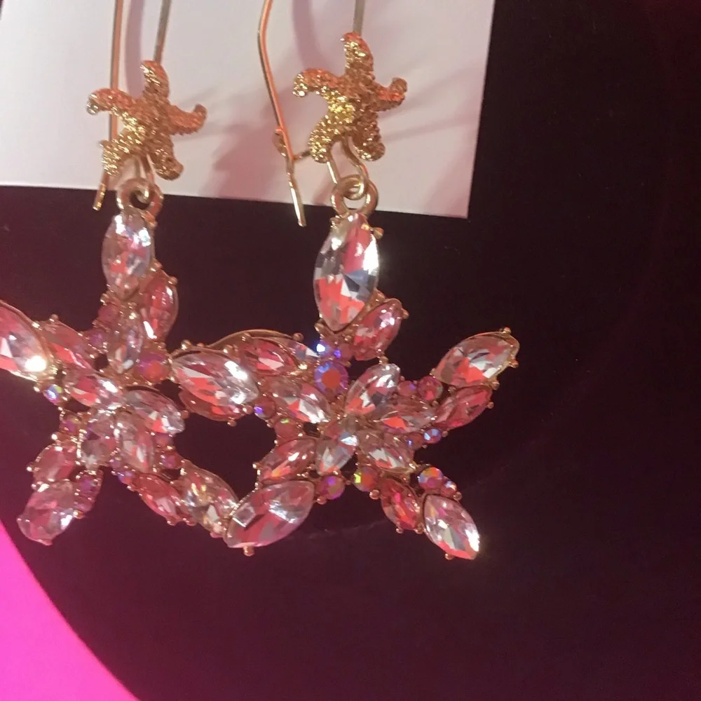 ⭐️SOLD NWT BETSEY JOHNSON STARFISH EARRINGS - Picture 4 of 11